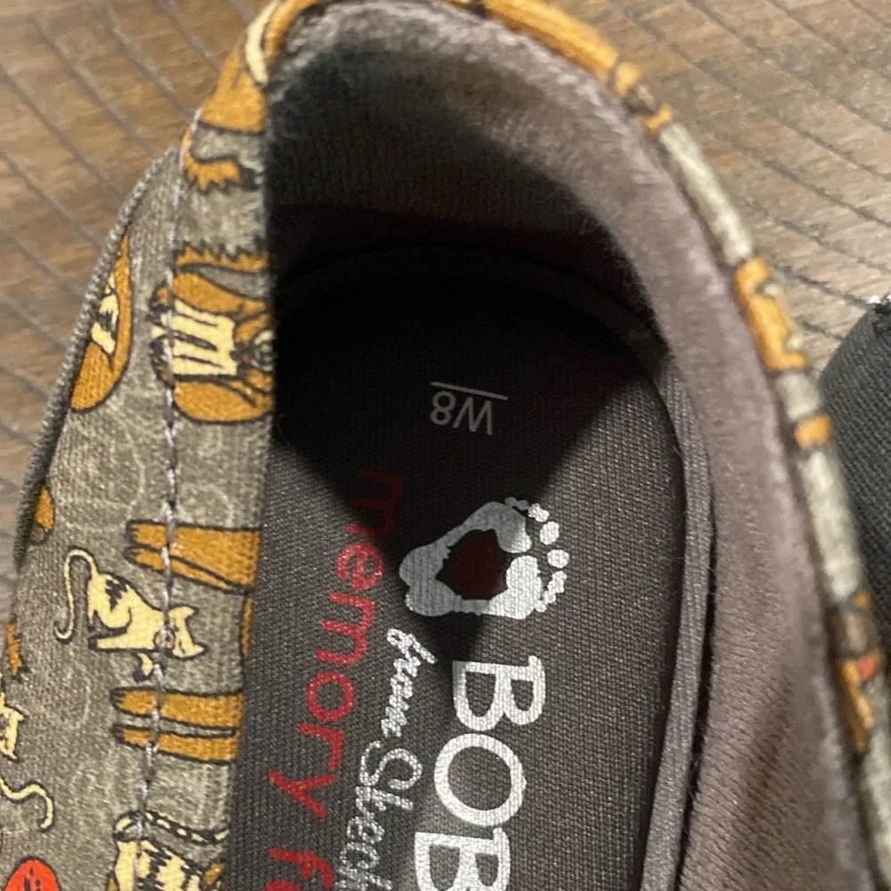 BOBS from Skechers grey skip